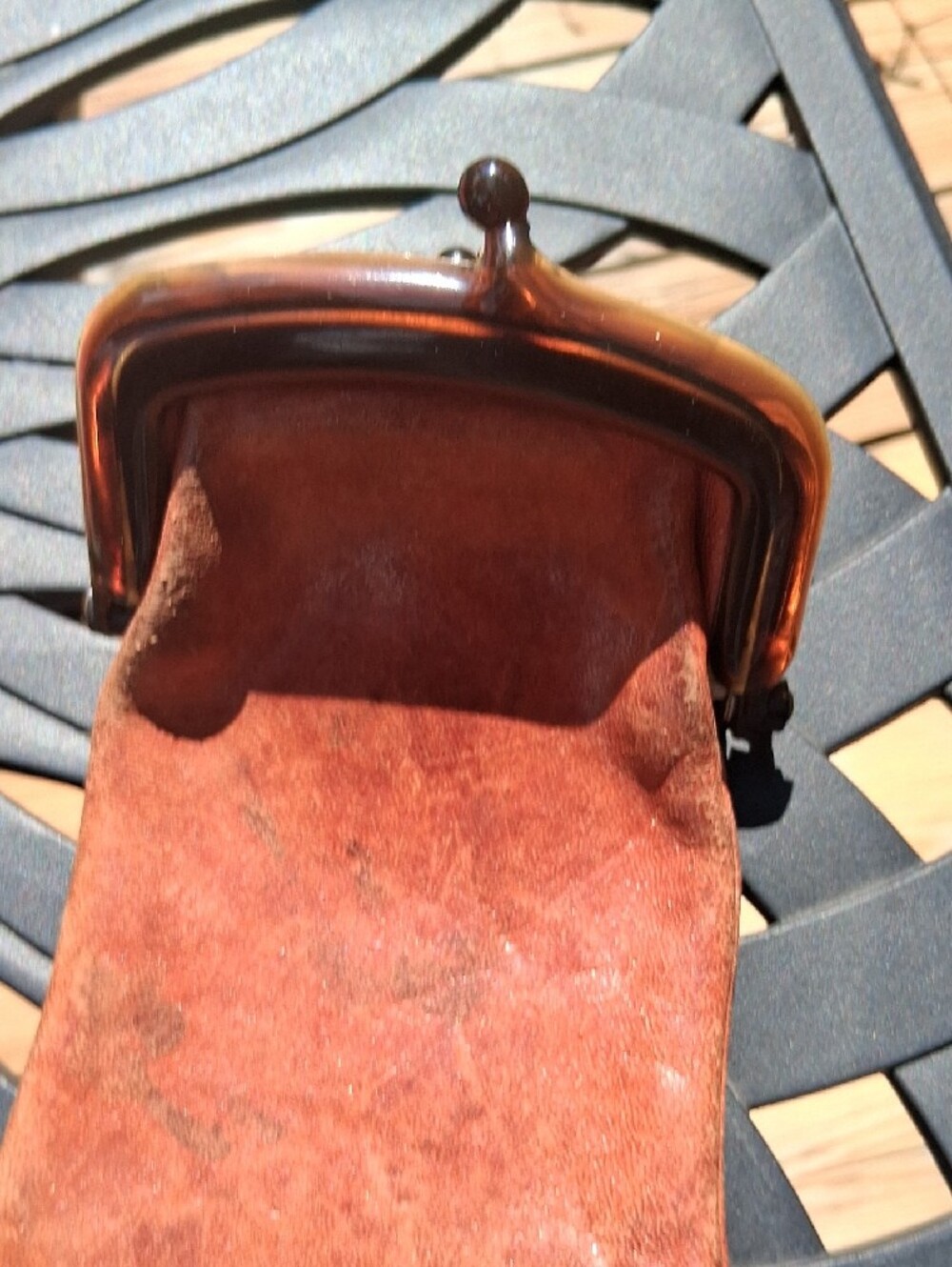 Holt Renfrew Vintage Brown Leather Kiss-Lock Coin Purse - Picture 10 of 10
